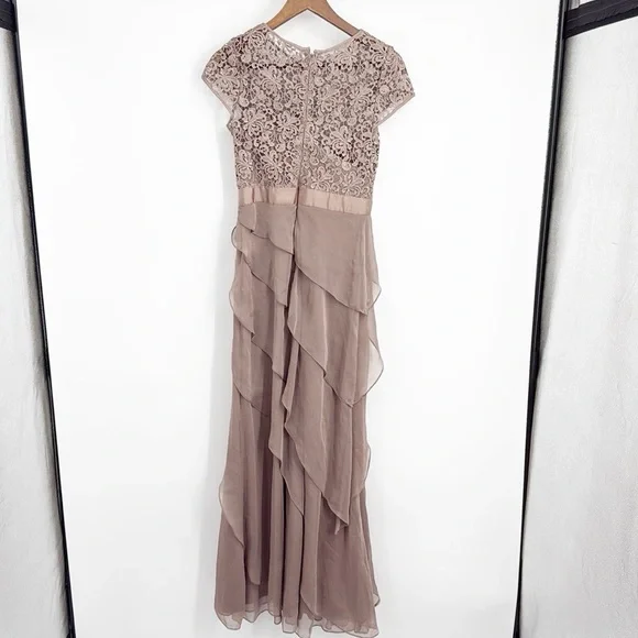 Adrianna Papell Gown Lace Bodice Chiffon Flutter Ruffled Tiered